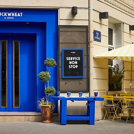 Normandy Le Chantier ホテル 4*