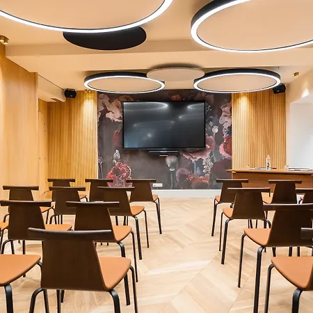 Normandy Le Chantier ホテル 4*