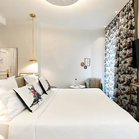 Normandy Le Chantier ホテル 4*