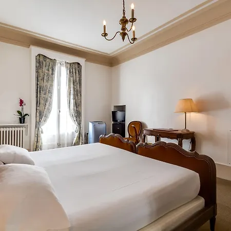 ホテル Normandy Le Chantier パリ